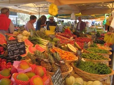 Votre Sejour A Sanary Dans Bas De Villa Avec Terrasse Vegetalisee Et Abritee Exposition Est Sud Ouest A 400M Du Centre Ville En Zone Pietonne Ou Tout Peut Se Faire A Pied Sanary-sur-Mer Exterior photo