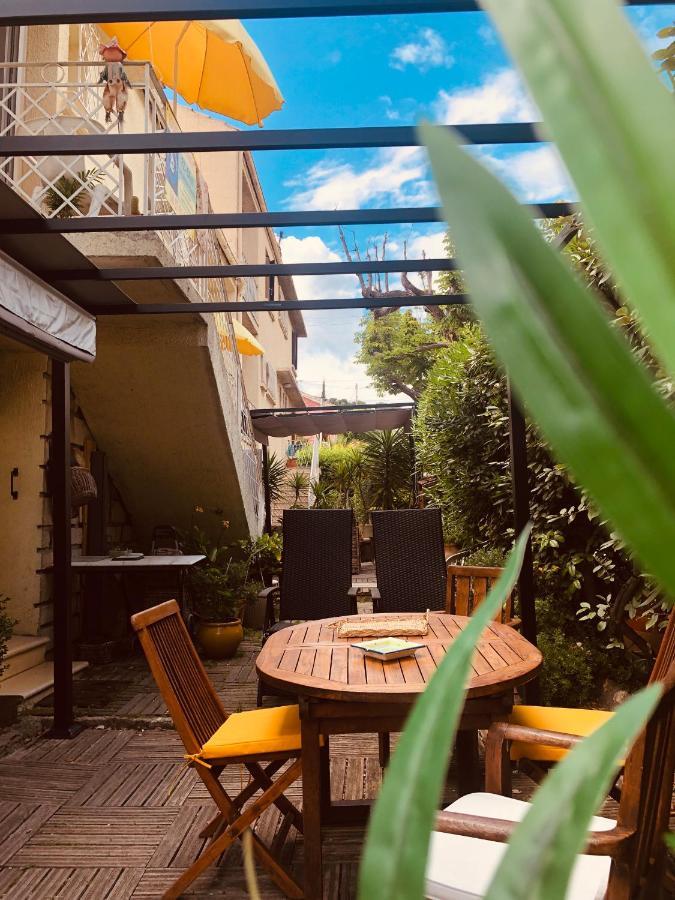 Votre Sejour A Sanary Dans Bas De Villa Avec Terrasse Vegetalisee Et Abritee Exposition Est Sud Ouest A 400M Du Centre Ville En Zone Pietonne Ou Tout Peut Se Faire A Pied Sanary-sur-Mer Exterior photo