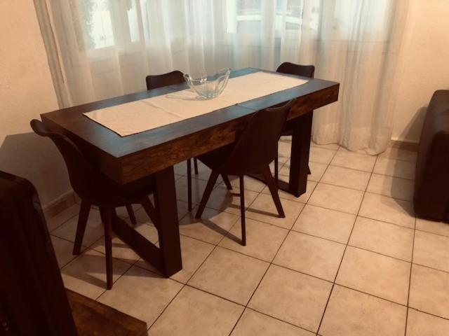 Votre Sejour A Sanary Dans Bas De Villa Avec Terrasse Vegetalisee Et Abritee Exposition Est Sud Ouest A 400M Du Centre Ville En Zone Pietonne Ou Tout Peut Se Faire A Pied Sanary-sur-Mer Exterior photo