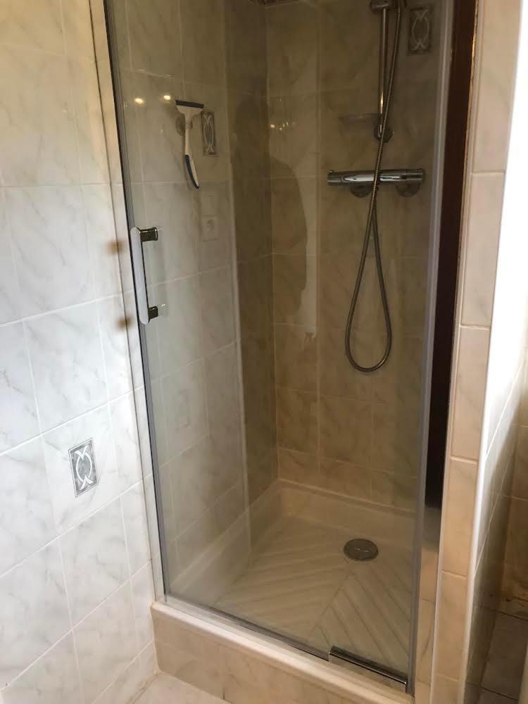 Votre Sejour A Sanary Dans Bas De Villa Avec Terrasse Vegetalisee Et Abritee Exposition Est Sud Ouest A 400M Du Centre Ville En Zone Pietonne Ou Tout Peut Se Faire A Pied Sanary-sur-Mer Exterior photo